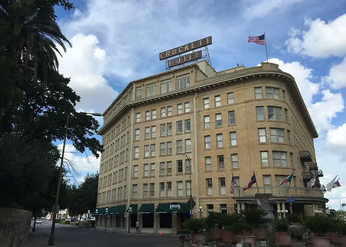 The Crockett Hotel